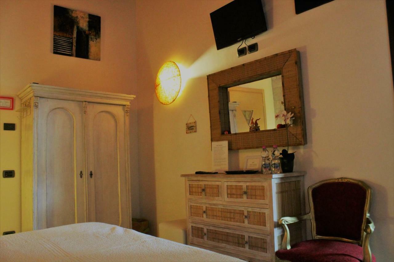 Antigua B&B 포르토 포텐자 피세나 외부 사진