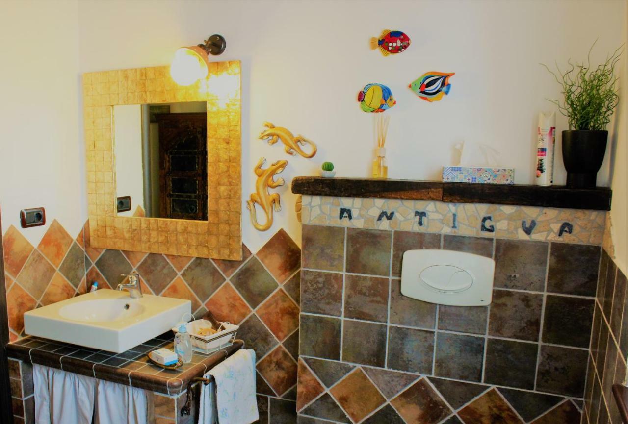 Antigua B&B 포르토 포텐자 피세나 외부 사진
